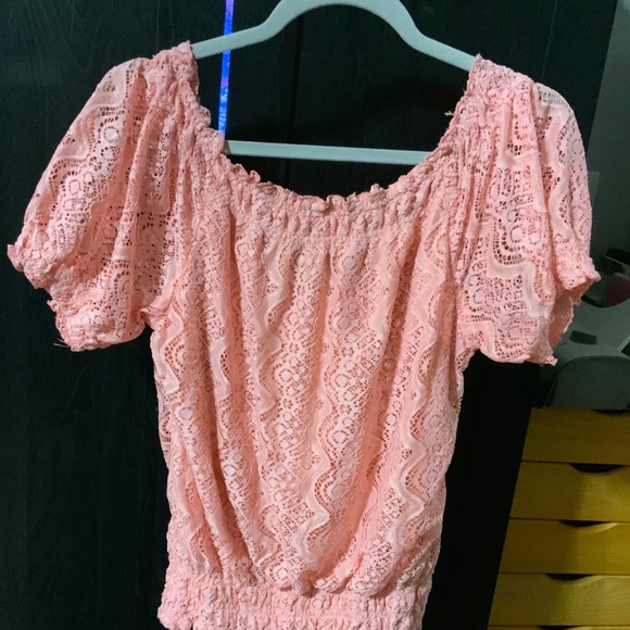 Ladies top - Picture 2 of 2